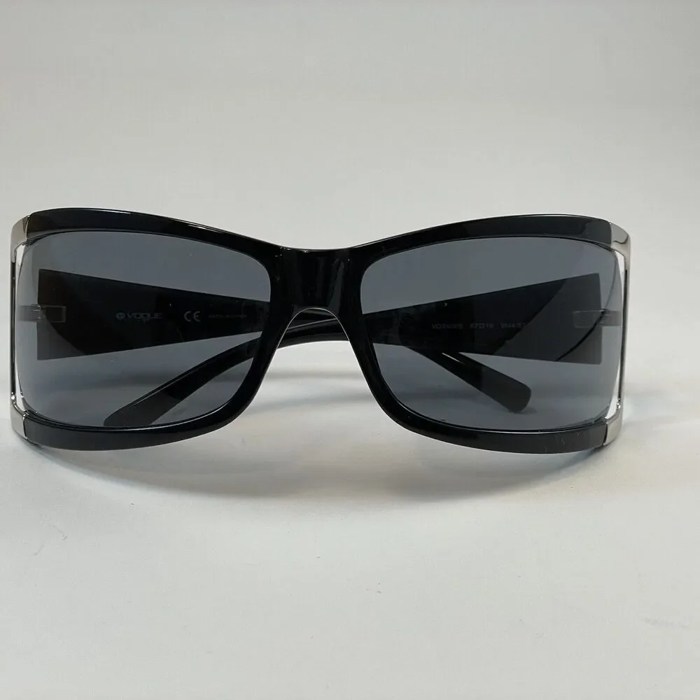 Vogue Sunglasses Women’s Black Silver VO2406S 67-16 W44/87 Mob Wife/Girl Boss